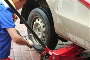 临朐附近拖车24小时服务热线电话